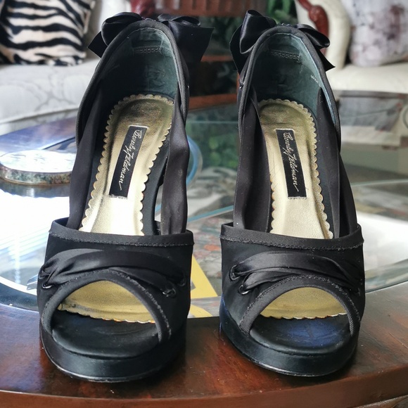 Beverly Feldman - Picture 2 of 6